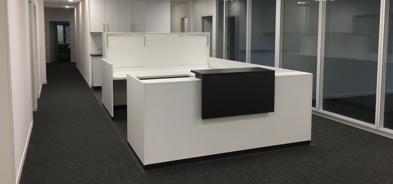 B&uuml;roeinrichtung Empfangsbereiche - Agentur Stahl